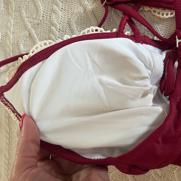 NEW! Cupshe Burgundy With Cream Embroidery detail Swimsuit Women’s M - Picture 9 of 16